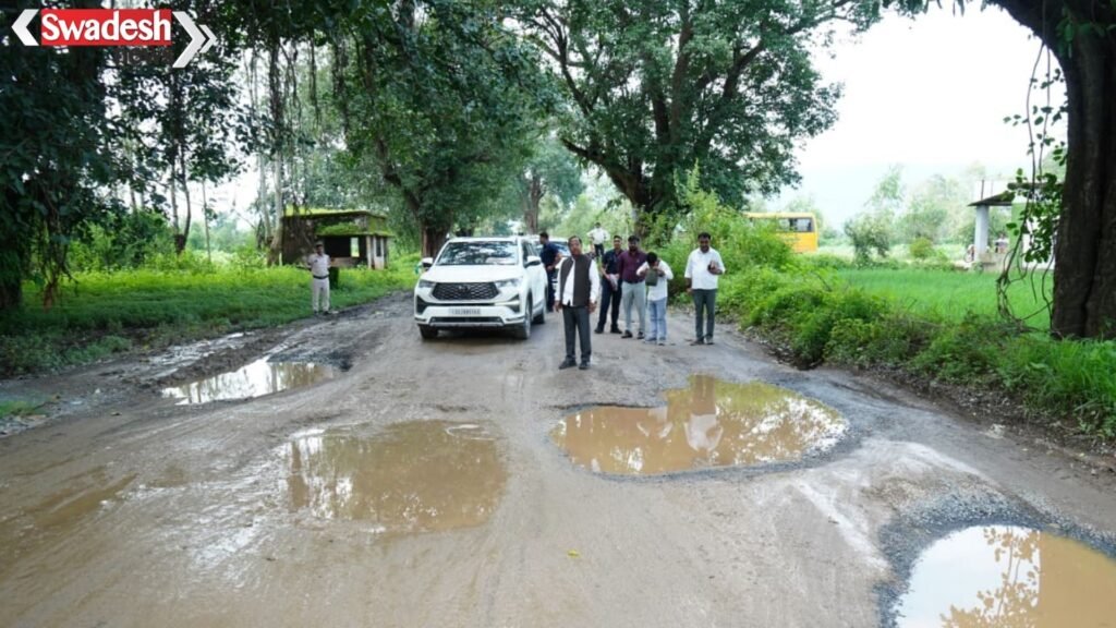 Pratappur Semarsot PWD Road