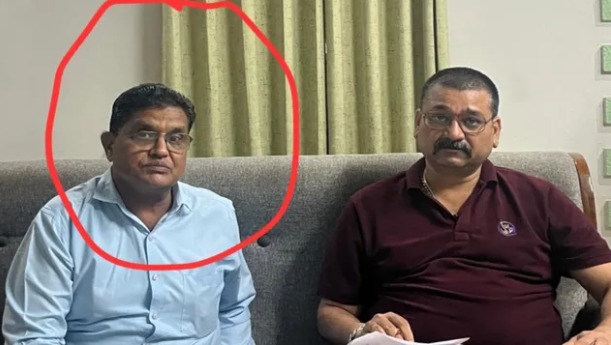 Lokayukta Action mandla-cmo-bribe