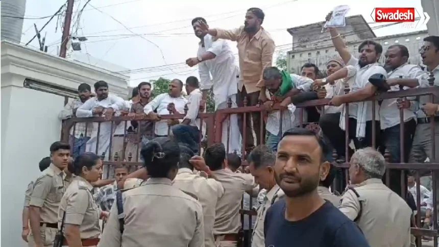 Kalpana Mishra Death Case Congress protest outside Deputy CM Rajendra Shukla residence