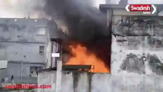 httpsswadeshlive.comhaldwani-fire-bholenath-garden-cloth-godown