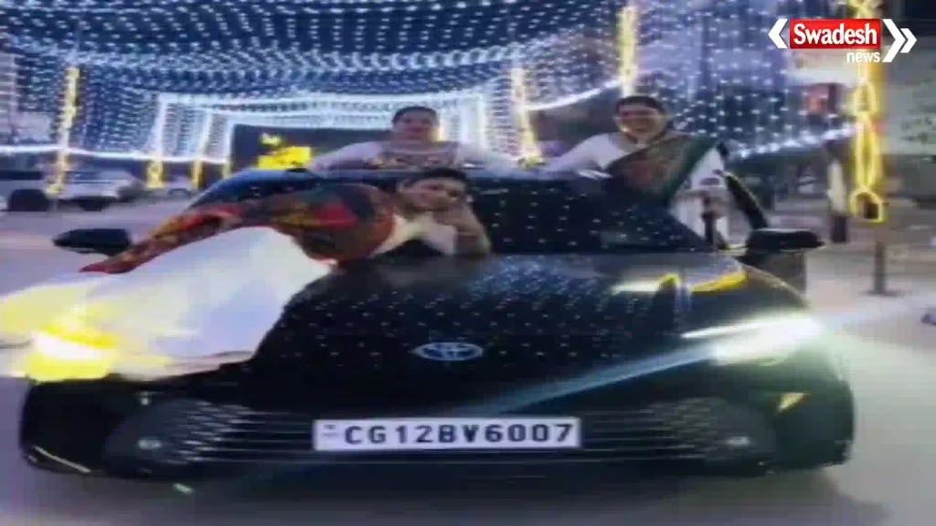Girls Car Stunt Viral Video
